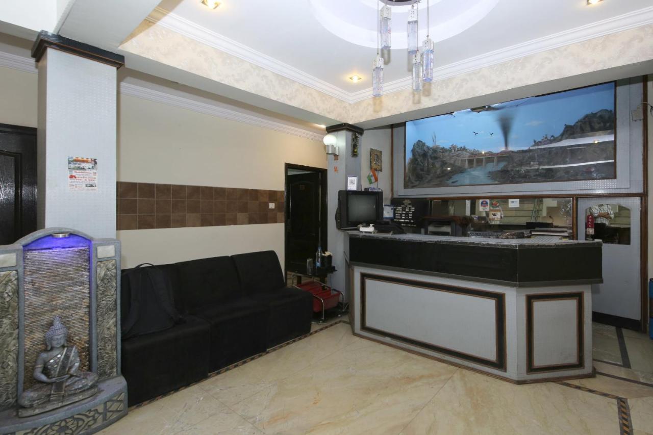Oyo Hotel Shubhkamna Jabalpur Exteriör bild