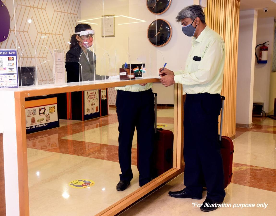 Oyo Hotel Shubhkamna Jabalpur Exteriör bild